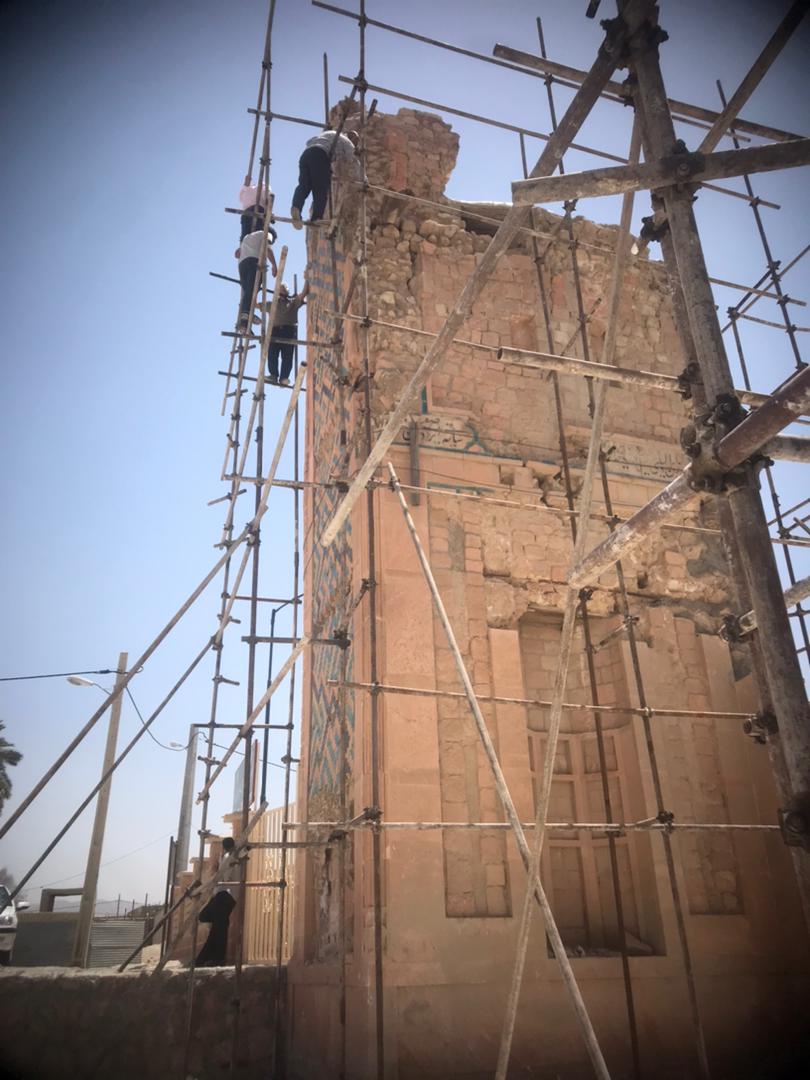 کتیبه‌های سردر مسجد جامع خنج مرمت می‌شود